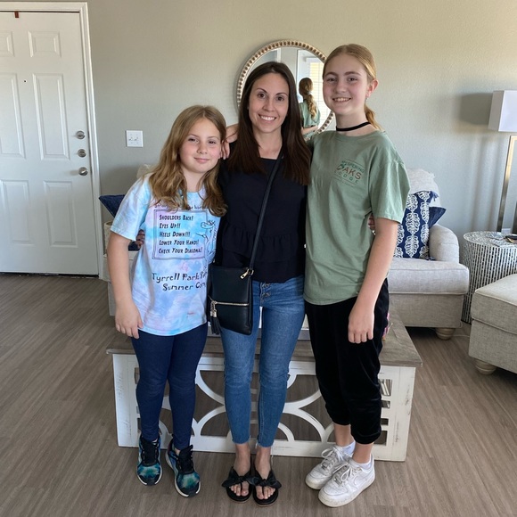 Meet Your POSH AMBASSADOR! - Picture 3 of 16